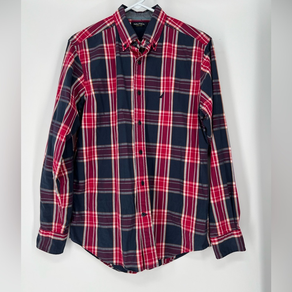 NAUTICA RED & NAVY PLAID BUTTON DOWN